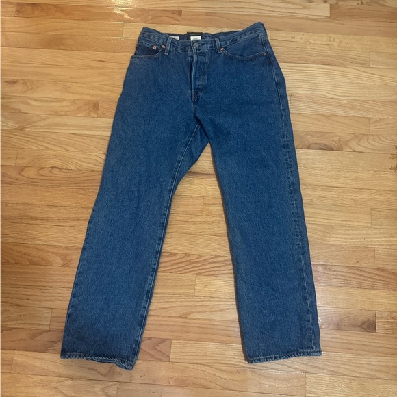 Levi's Women's Straight Leg Blue Jeans - Picture 2 of 5